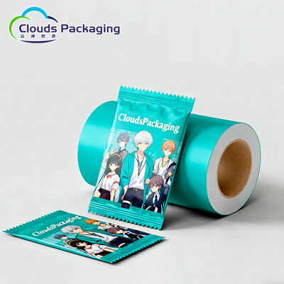 Guter Preis Individuelle Rückseitenversiegelung Cartoon Anime Kartenverpackungsbeutel Folienrolle für fertige Sachets Online